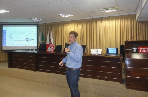 LEAL Realiza Palestra em Evento da Abracopel