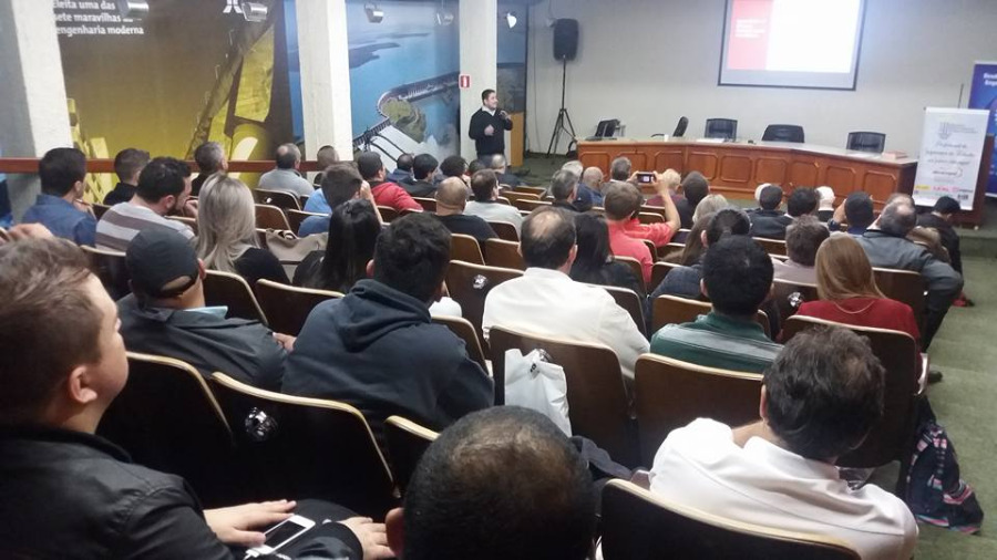 LEAL Realiza Palestra no Workshop da Abracopel