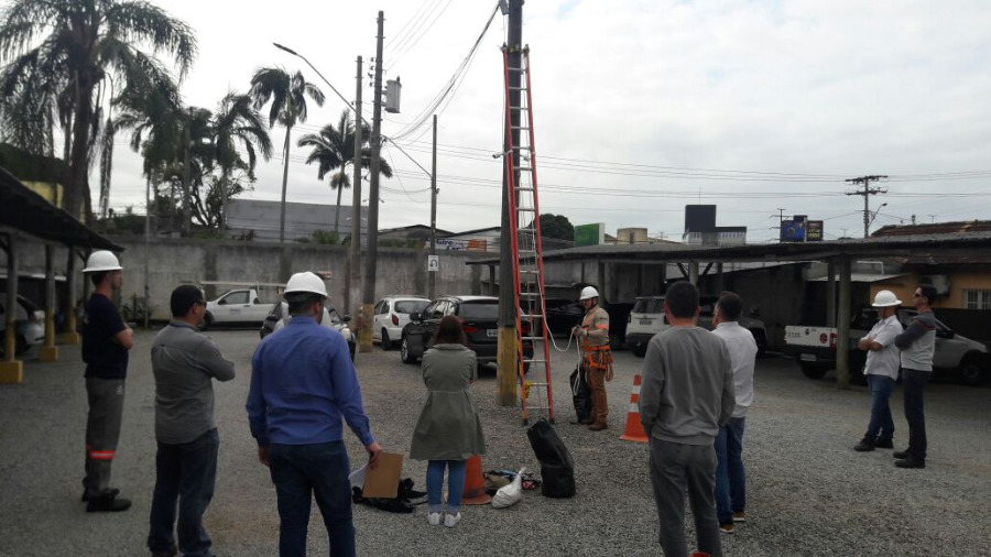 LEAL Realiza Apresentao e Demonstrao de Produtos