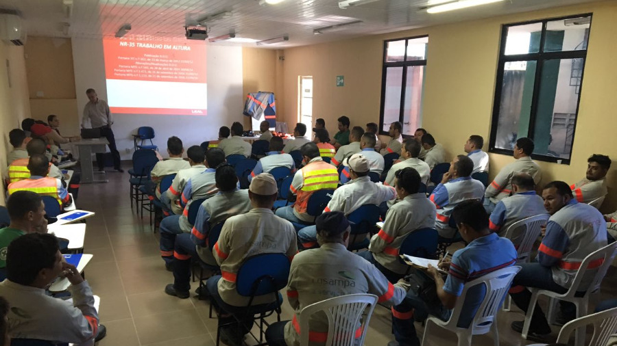 LEAL Participa da SIPAT em Empresa de Construo e Eltrica