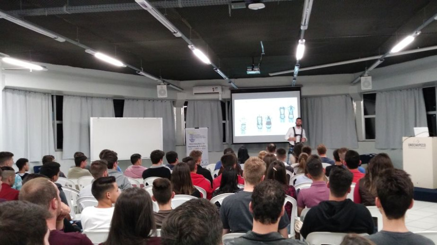 LEAL Marca Presena no Seminrio de Gerenciamento de Riscos Eltricos