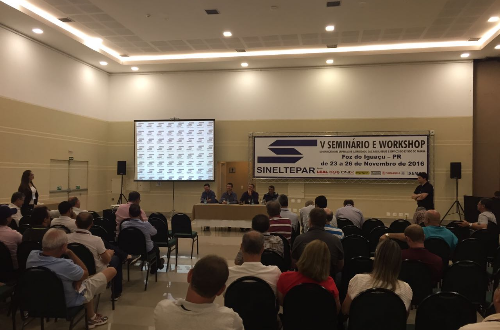 Leal Participa de Evento no Sineltepar