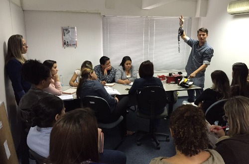 Treinamento de vendedores e representantes