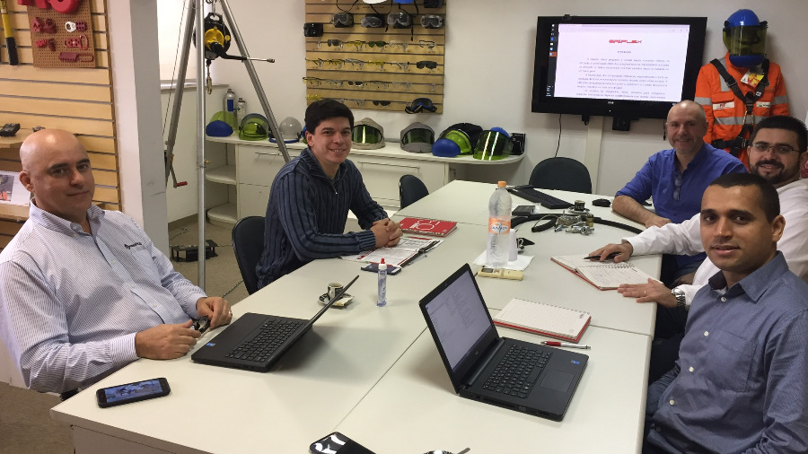LEAL Recebe Treinamento da Eriflex