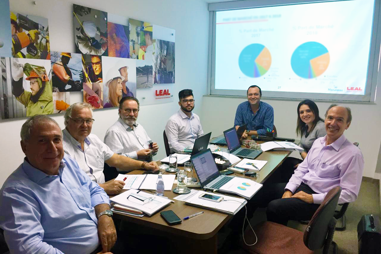 LEAL Recebe Visita da Manulatex Frana