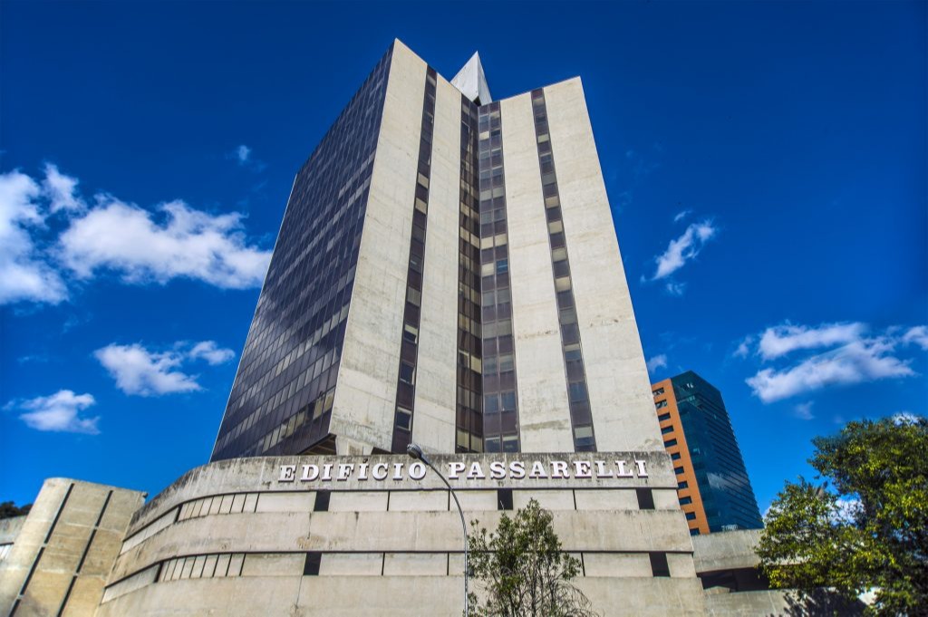 Ano Novo, Leal de casa nova!