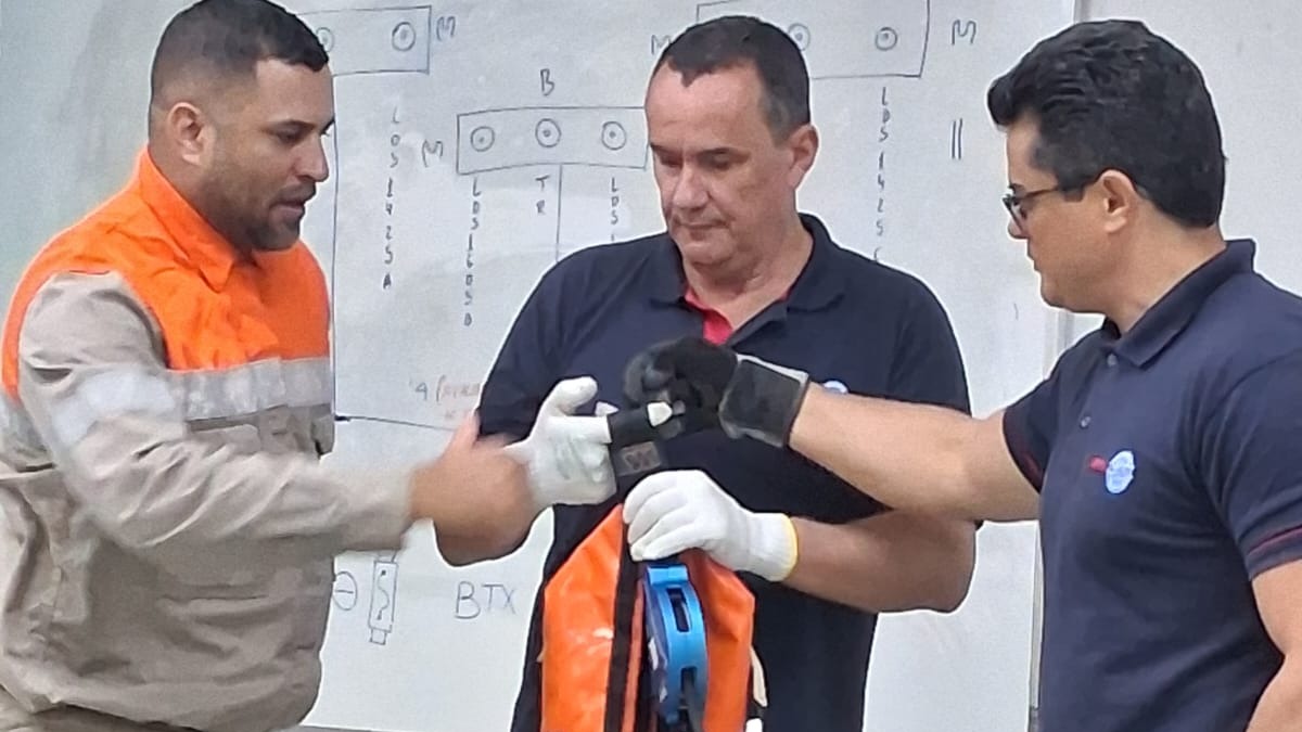 Leal apresentas soluções de altura em colaborador