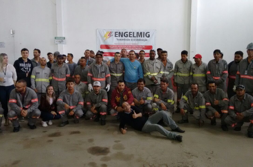 LEAL Promove Palestra Motivacional em Contratada