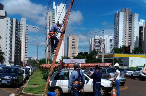LEAL Apresenta Garra Meio de Vo na Sercomtel