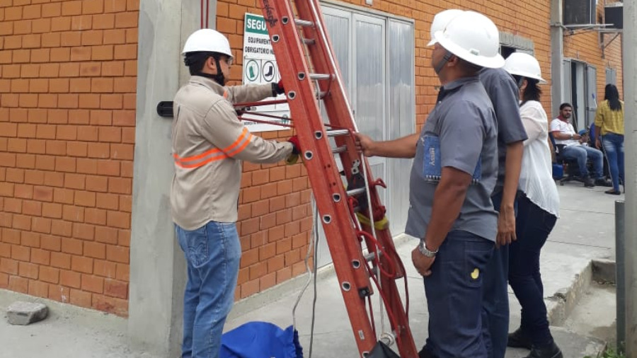 Apresentao em Contratada de Operadora de Telefonia no RJ